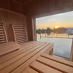Πλωτό κατάλυμα Exklusives Hausboot - Sauna, Sonnendeck & Privates Beiboot