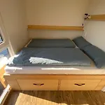 Πλωτό κατάλυμα Exklusives Hausboot - Sauna, Sonnendeck & Privates Beiboot *