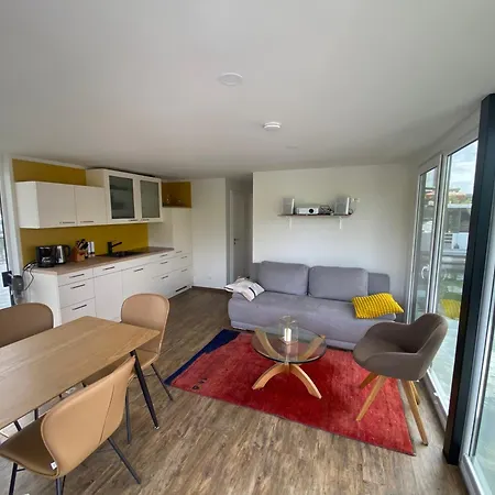 Hotel en barco Exklusives Hausboot - Sauna, Sonnendeck & Privates Beiboot *