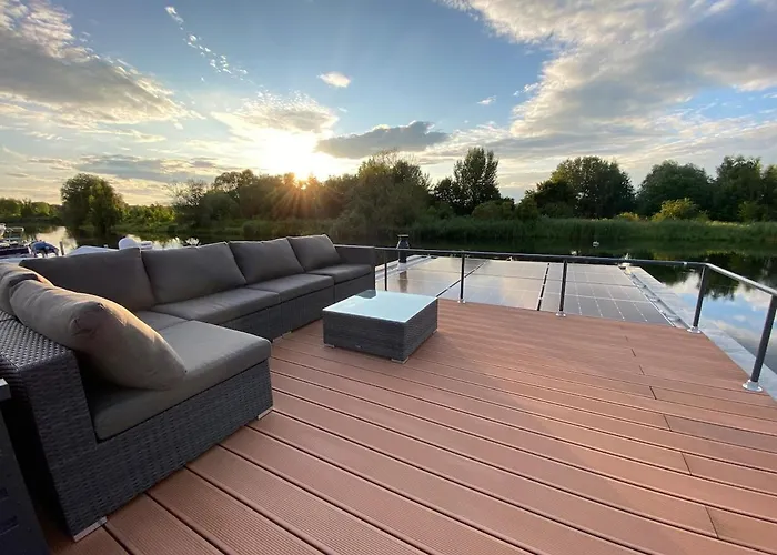 Bateau-hôtel Exklusives Hausboot - Sauna, Sonnendeck&privates Beiboot